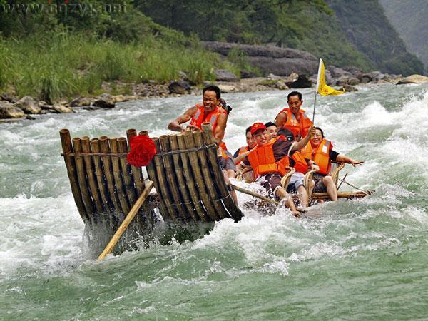 巫溪灵巫洞大宁河漂流1.jpg