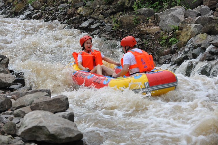 重庆巴南龙浒峡漂流